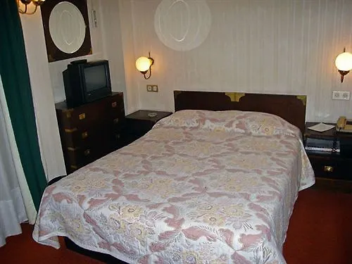 **  ליסבון Hotel Lx Rossio פורטוגל