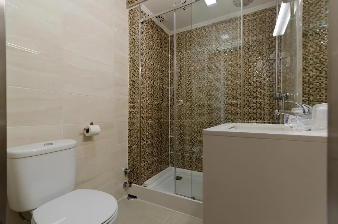 Hotel Lx Rossio Lisbon 2*,  Portugal